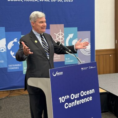 Senator Whitehouse at the Healthy Seas Panel in OOC